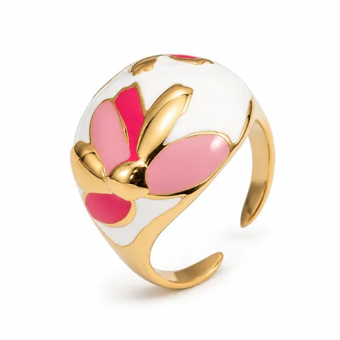 Petal Detail Open Ring in Petal Detail Open