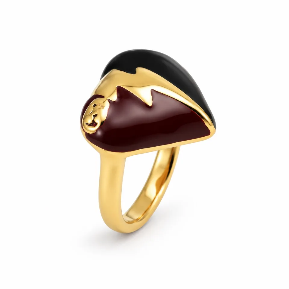 Burgundy & Black Geometric Ring in Burgundy and black / gold-tone